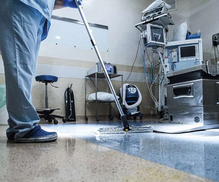 hospital quat cleaner that kills viruses and bacteria